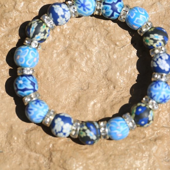 Blue Floral Beads Bracelet - Picture 3 of 5